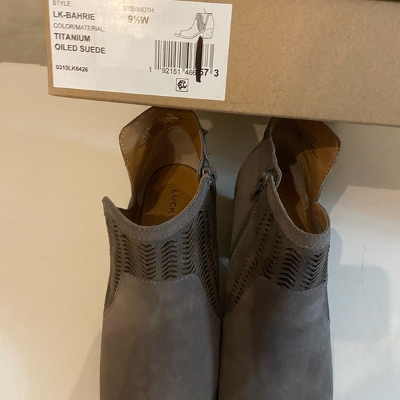 Lucky Brand gray suede peep toe ankle boots side zippers 9.5W & 11M both NWT - Picture 8 of 8